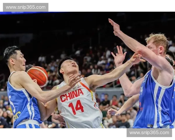 男子篮球世界杯激烈角逐全球强队争锋赛场背后的故事与精彩瞬间